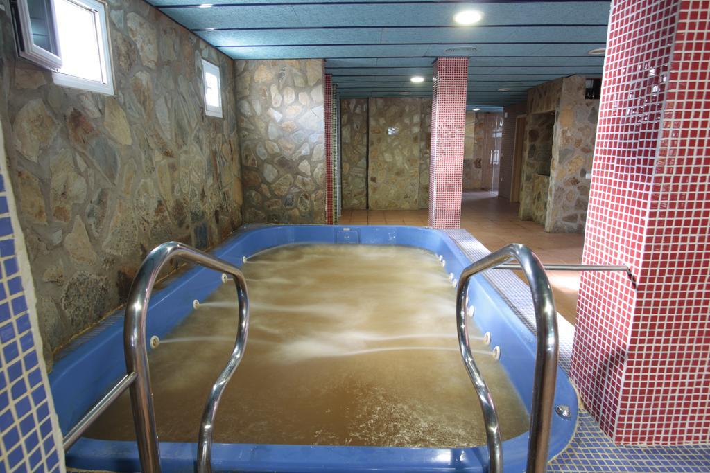 Hotel Balneario Fuentes Del Trampal Carmonita Bagian luar foto