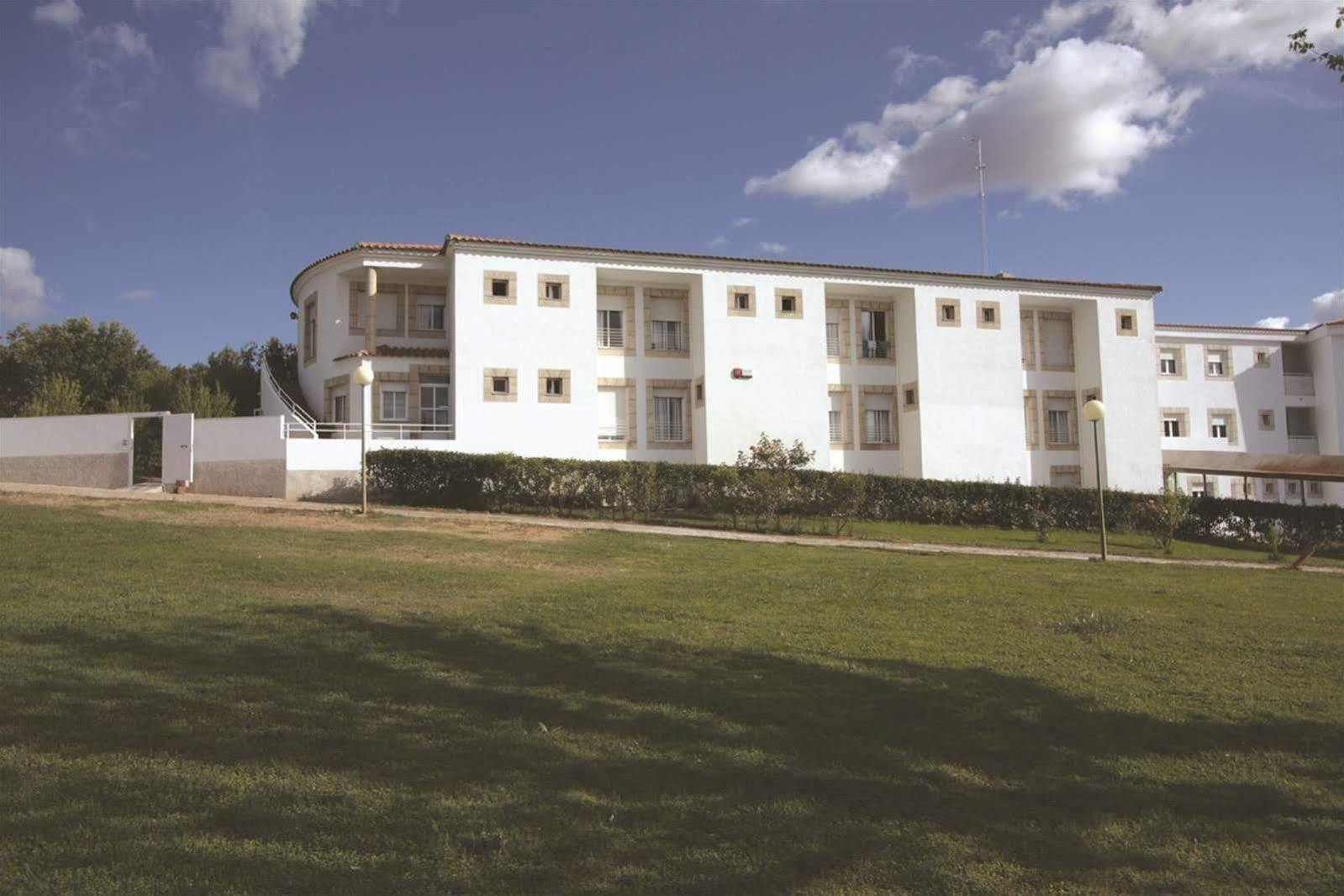 Hotel Balneario Fuentes Del Trampal Carmonita Bagian luar foto